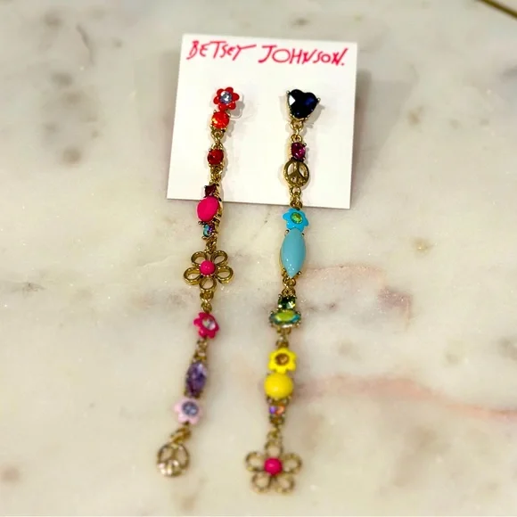 ✨NWT✨ Betsey Johnson Love Fest Colorful Floral Peace Gold Tone Dangle Earrings - Picture 4 of 7